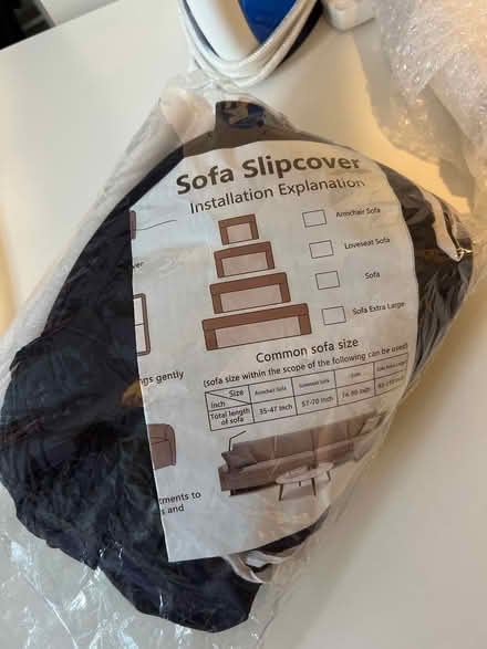 Photo of free 2 seater sofa cover 145-185cm (Shepherd’s Bush) #1