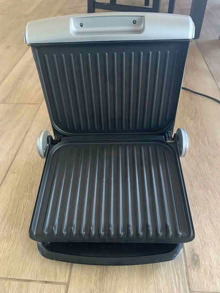 Photo of free George Foreman grill (San bruno avenue) #2