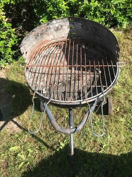 Photo of free Charcoal bbq (Blagdon BS40) #1