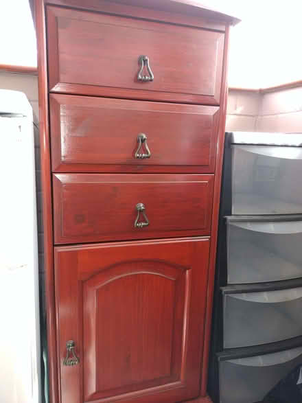 Photo of free Drawers/cupboard unit (Buxton Central SK17) #2