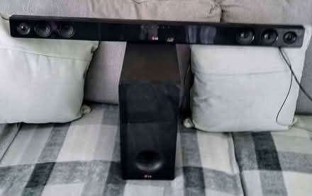 Photo of free Sound bar (Cleadon SR6) #1