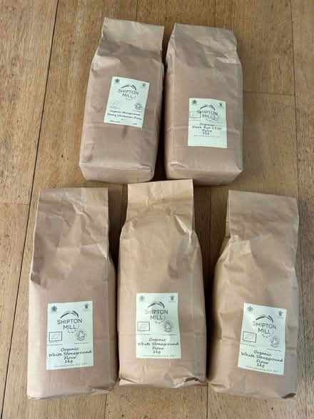 Photo of free 5 x 1kg bags flour BBE April 2025 (Near Kew Gardens, Richmond) #2