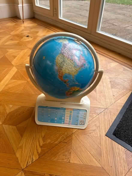Photo of free Electronic globe with games (Wimbledon SW19) #1