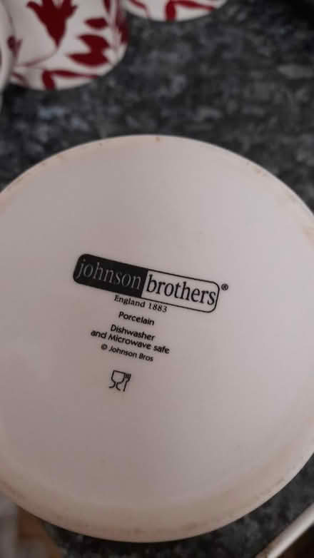 Photo of free Set of 6 mugs - no chips/cracks/etc (Farnham GU9) #2