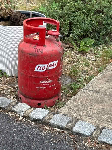 Photo of free Propane tank (Maidenhead SL6 4) #1