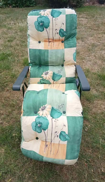 Photo of free Reclining Garden Chair (New Mill HP23) #2