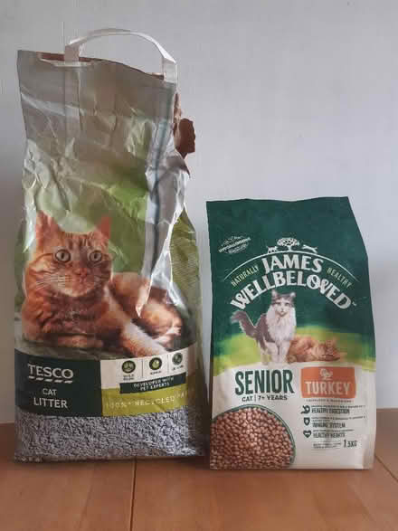 Photo of free Cat food kibbles & litter (Shortstown MK42) #1