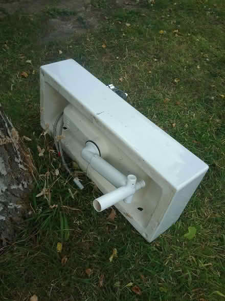 Photo of free Hand washbasin for small bathroom (Wrenbury CW5) #2