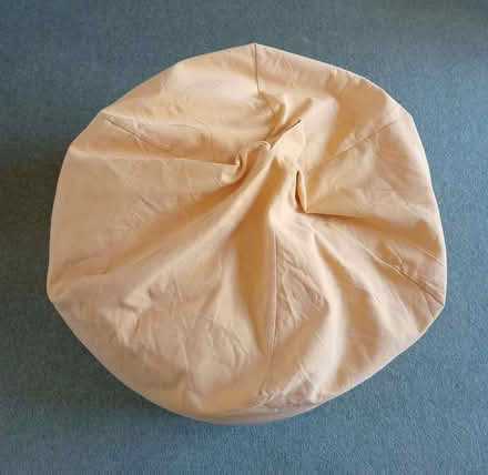 Photo of free Yellow Bean Bag (New Mill HP23) #2