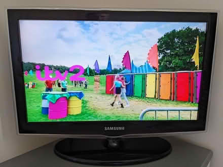 Photo of free Samsung TV with remote (SN26 7DD Broad Blusdon) #2