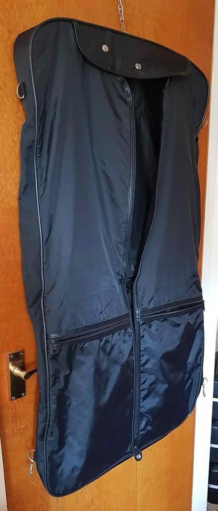 Photo of free Suit carrier (GL10) #2