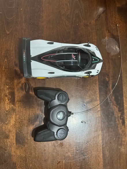Photo of free RC Car (Cambridge station area) #1