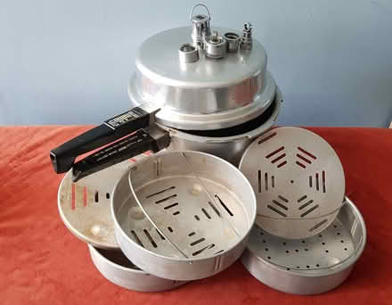 Photo of free Pressure cooker (GL10) #1