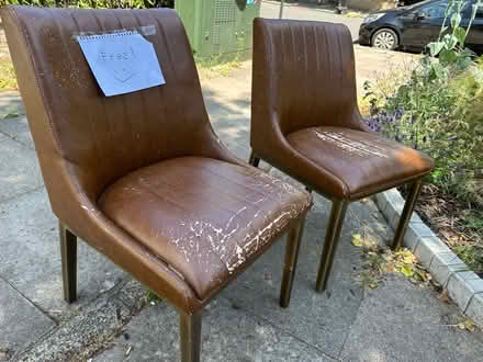 Photo of free 1x brown leather chair (Canonbury N1) #1
