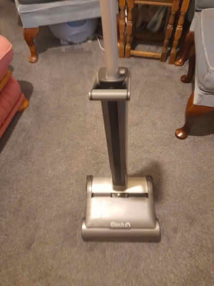 Photo of free Cordless Zetec vacuum cleaner partly working (Stisted CM77) #1
