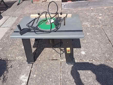 Photo of free Router with its table. (Woodcote RG8) #2
