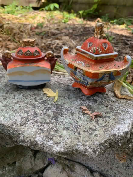 Photo of free Chinese pots (BA2) #1