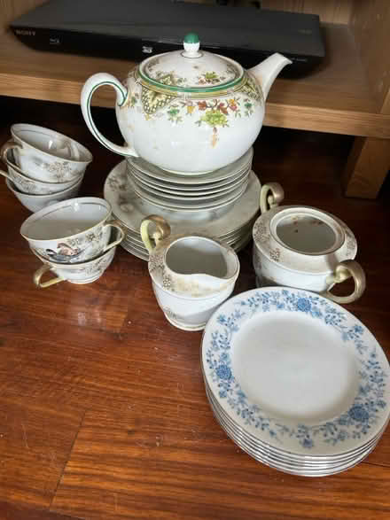 Photo of free Vintage tea set and glass items (Liphook) #1