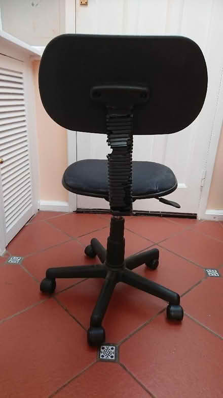 Photo of free Adjustable office chair (Royal Leamington Spa CV31) #2