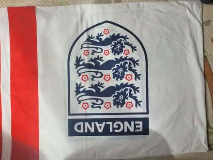 Photo of free Pillowcase with emblem of England National Football Team (West End LA3) #1