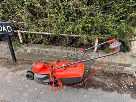 Photo of free Lawn mower (Upper Wolvercote OX2) #1