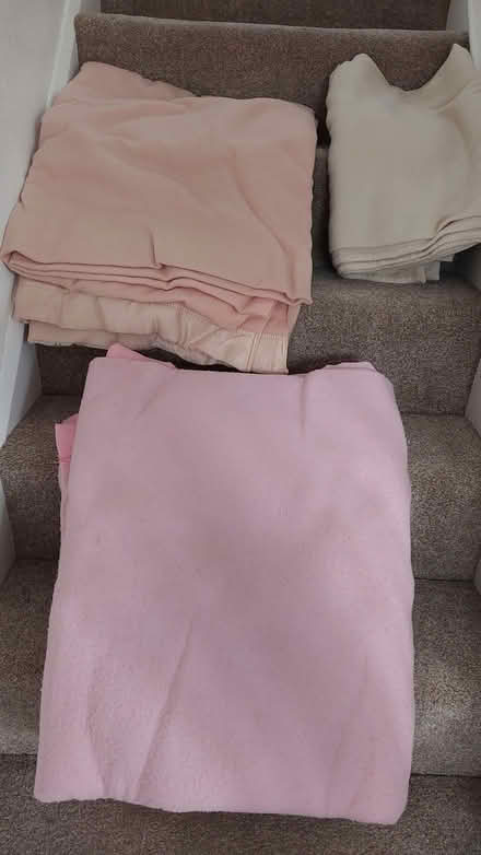 Photo of free Single Blankets. Suit humans. Specify which one (Wolverton MK12) #1