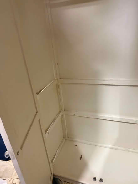 Photo of free wardrobe (DE24) #4