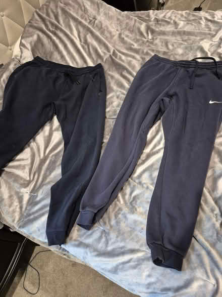 Photo of free Navy blue jogging pants (Large) (Washington dc) #1