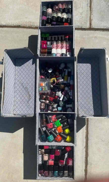 Photo of free Pink vanity case & nail varnishes (Orpington BR5) #4