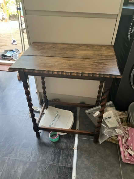 Photo of free Small table (Whitton. TW3) #1