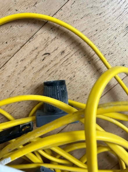 Photo of free 100W LED Festoon kit 22m (Near Kew Gardens, Richmond) #4