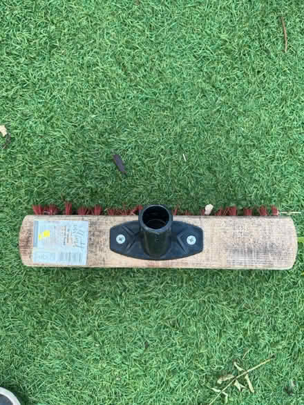 Photo of free Brush (hard) (SW19) #1