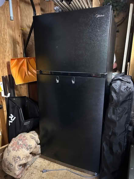 Photo of free Refrigerator (Crozet) #1