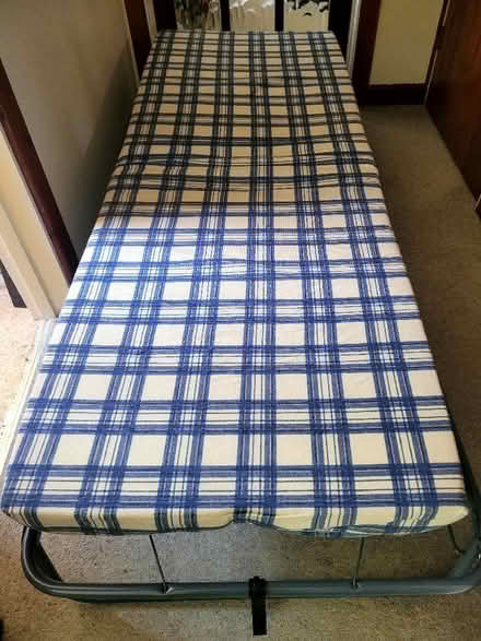 Photo of free Single fold away bed (Wells-next-the-Sea NR23) #1