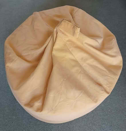 Photo of free Yellow Bean Bag (New Mill HP23) #1