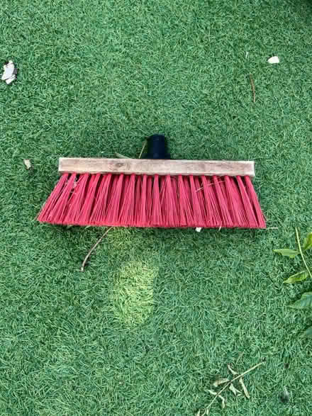 Photo of free Brush (hard) (SW19) #2