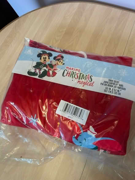 Photo of free Disney Xmas Tree Skirt (New Hyde Park) #1