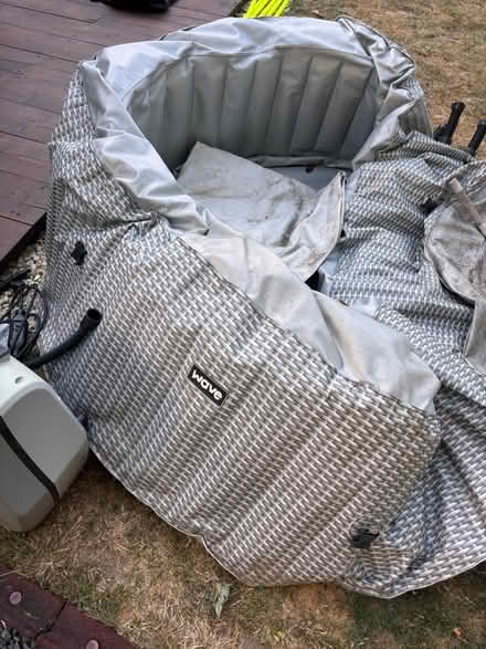 Photo of free Wave Inflatable Hot tub (Kings Heath Birmingham) #2
