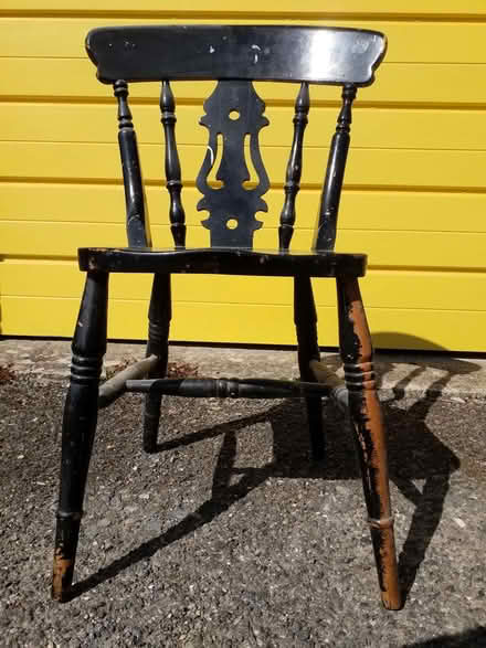 Photo of free Farmhouse Kitchen Chairs 2 (51 farmer's close OX28) #4