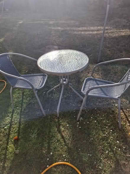 Photo of free Table and 2 chairs (Radcliffe on Trent NG12) #2