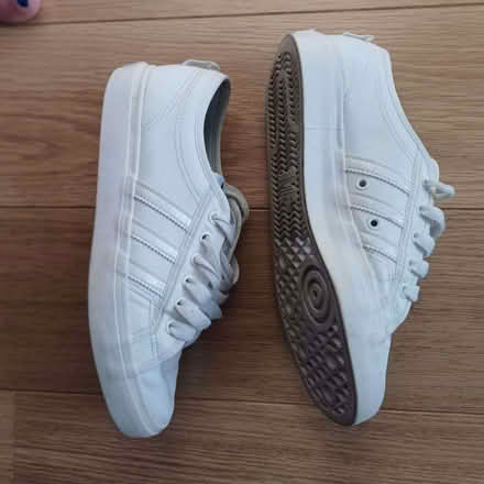 Photo of free Men's Size 8 Adidas Nizza Trainers (Poplar E14) #2