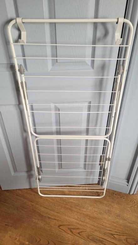 Photo of free over-door airing/drying rack (Morden (near Ravensbury Park)) #1