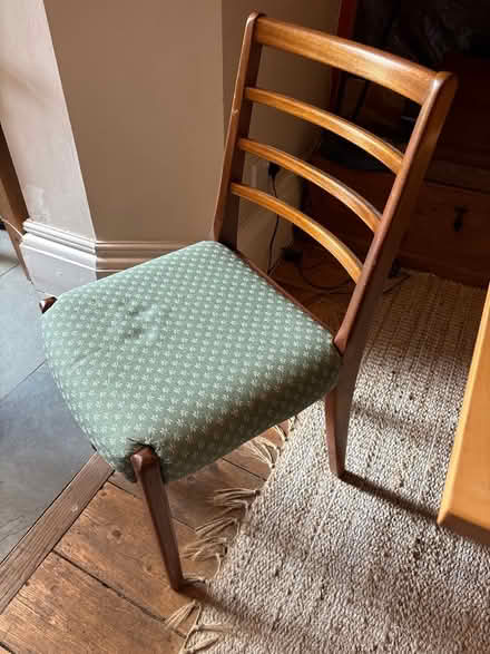 Photo of free Extendable table and 5 chairs (Greaves LA1) #3