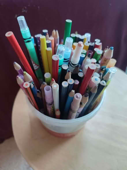 Photo of free Pot of coloured pencils (Bricknells Meadow OX28) #1