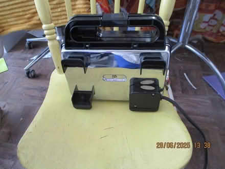 Photo of free Breville Snack 'n' sandwich toaster (Barford, near Warwick CV35) #3