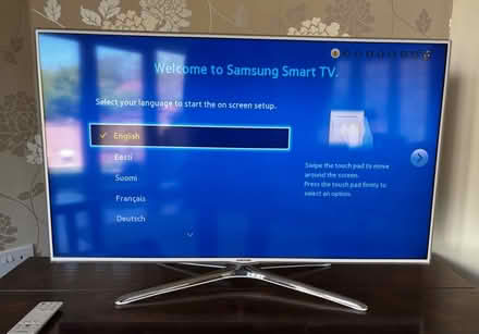 Photo of free Samsung 40" Smart TV - working (Hinchley Wood KT10) #1