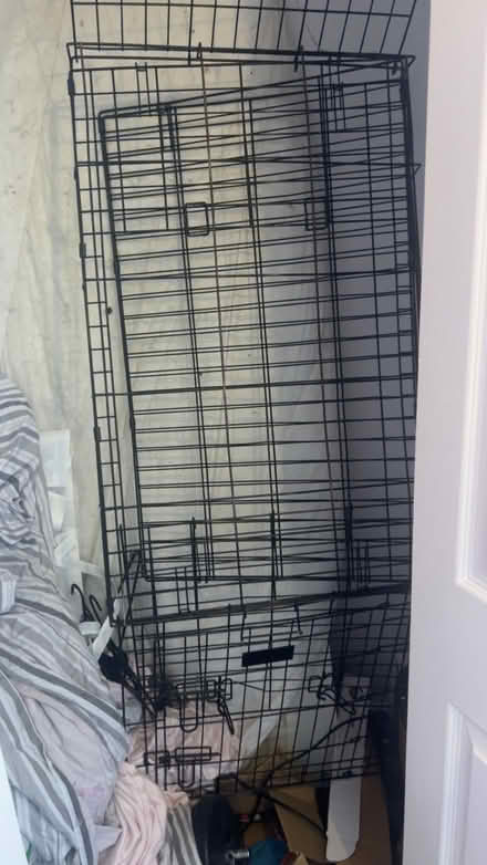 Photo of free Medium dog cage (Saughall village CH1) #1