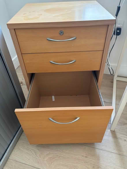Photo of free filing cabinet (Potten End HP4) #1