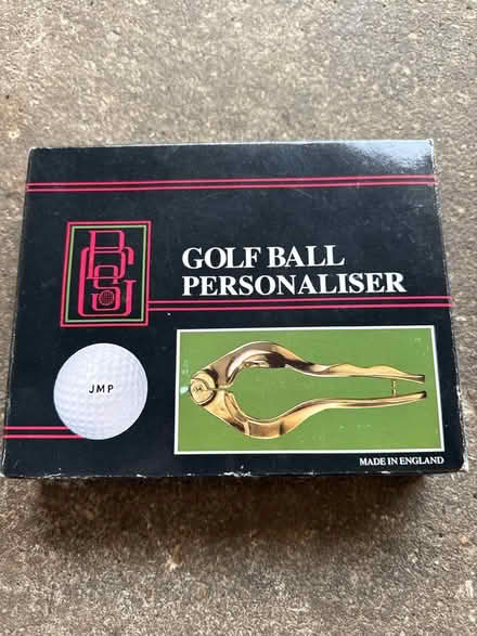 Photo of free Golf ball personaliser set (Seer Green HP9) #1