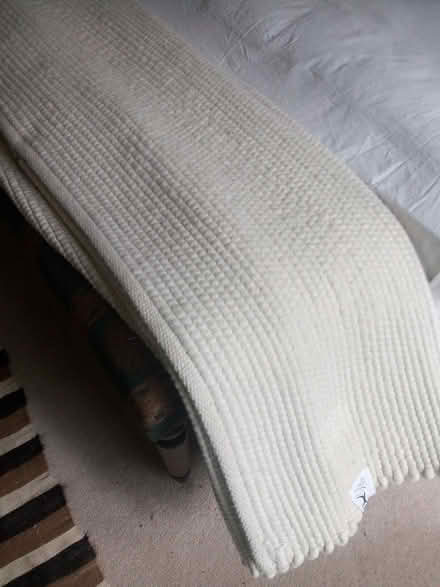 Photo of free Rug (Lower Holloway N7) #1